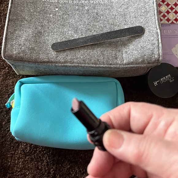 NEW MIXED MAKEUP BAG JUST FOR FUN! - Picture 7 of 15